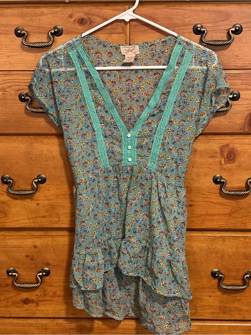 eyelash couture Teal Floral V-Neck Lace-Trim Blouse